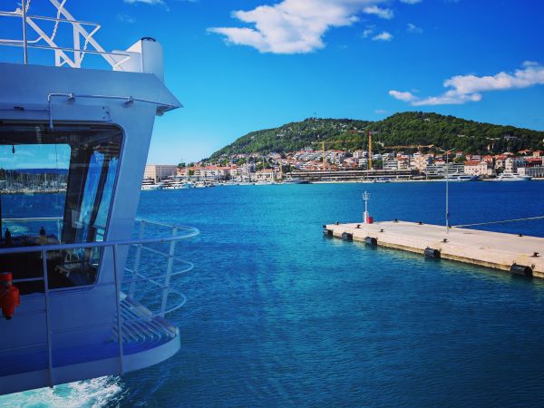 OTRart: Dolazak umjetnice i upoznavanje s otokom OTRart: Dolazak umjetnice i upoznavanje s otokom