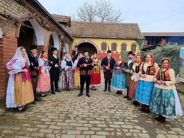 U posjeti prijavljenim kandidatima za nagradu Suncokret ruralnog turizma Hrvatske u Vukovarsko-srijemskoj županiji i Zagrebačkoj županiji U posjeti prijavljenim kandidatima za nagradu Suncokret ruralnog turizma Hrvatske u Vukovarsko-srijemskoj županiji i Zagrebačkoj županiji