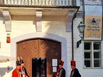 347253536 6516783328378432 3073093531788653048 n