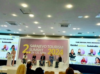 440413926 7708279005895519 8244614386779536832 n