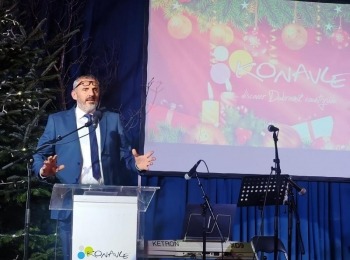 Mirisi bozica konavle