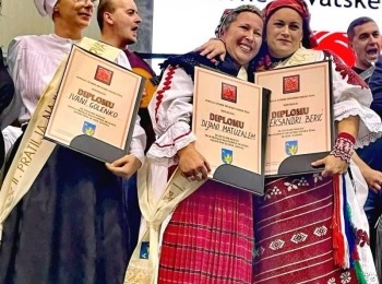 493988653 1228721005928102 4595627313550941026 n