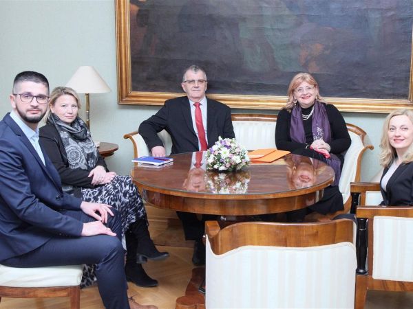 Predstavnici Organizacijskog i Programskog odbora Kongresa na sastanku s Marijanom Petir u Odboru za poljoprivredu Hrvatskog sabora